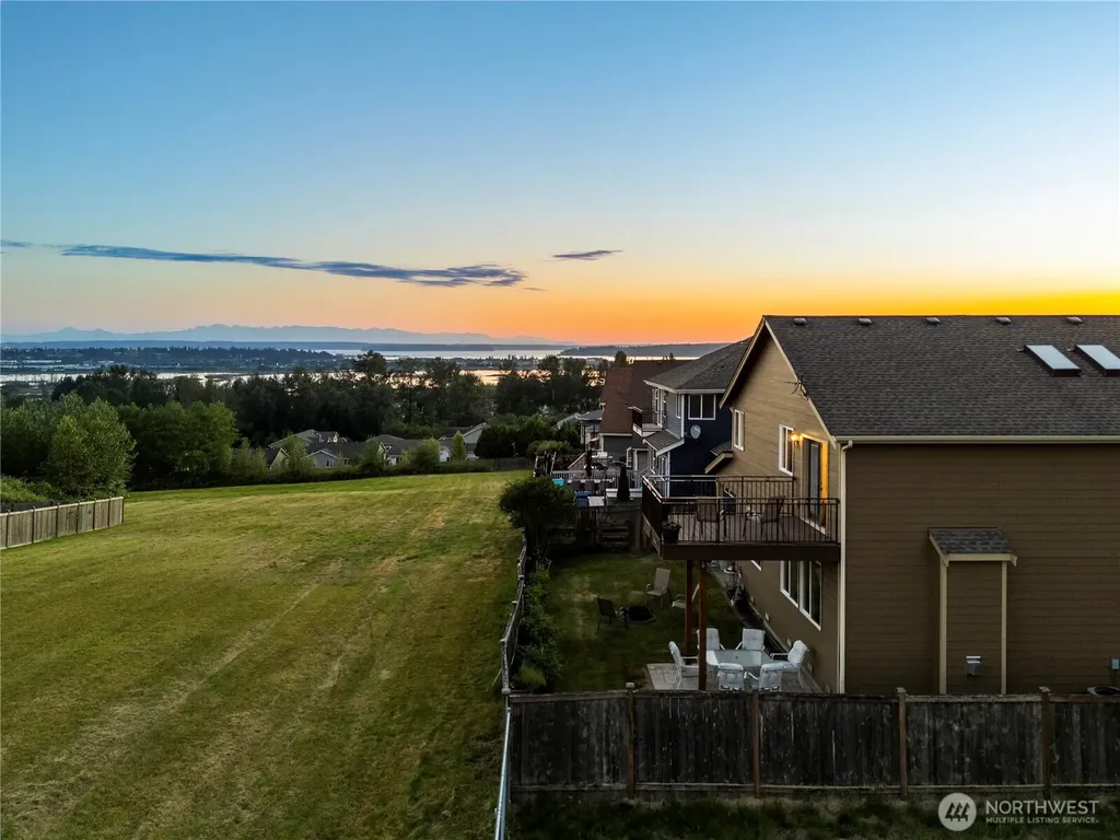 6916 37th Place NE Marysville WA 98270