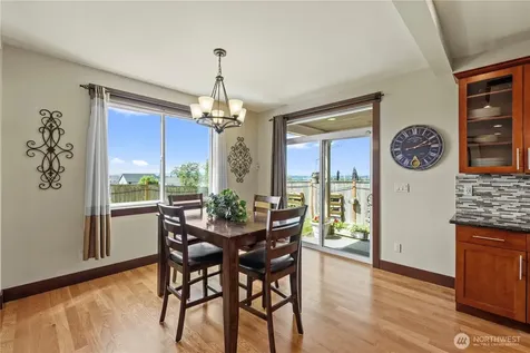 6916 37th Place NE Marysville WA 98270