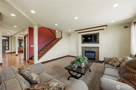 6916 37th Place NE Marysville WA 98270