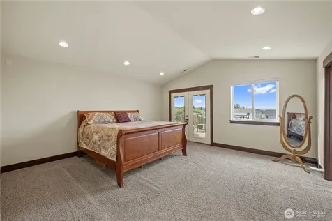 6916 37th Place NE Marysville WA 98270