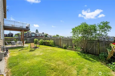 6916 37th Place NE Marysville WA 98270