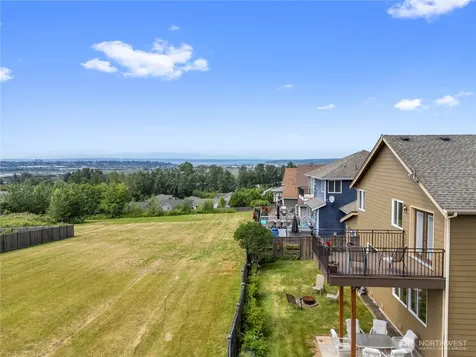 6916 37th Place NE Marysville WA 98270