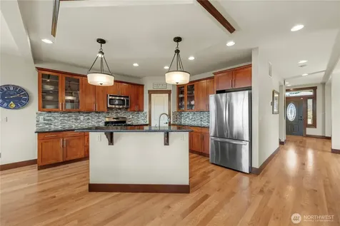 6916 37th Place NE Marysville WA 98270
