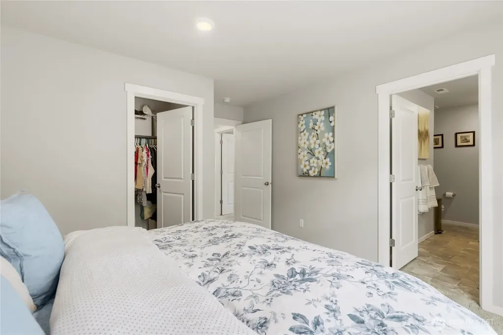 6451 Yorktown Place NE Bremerton WA 98311