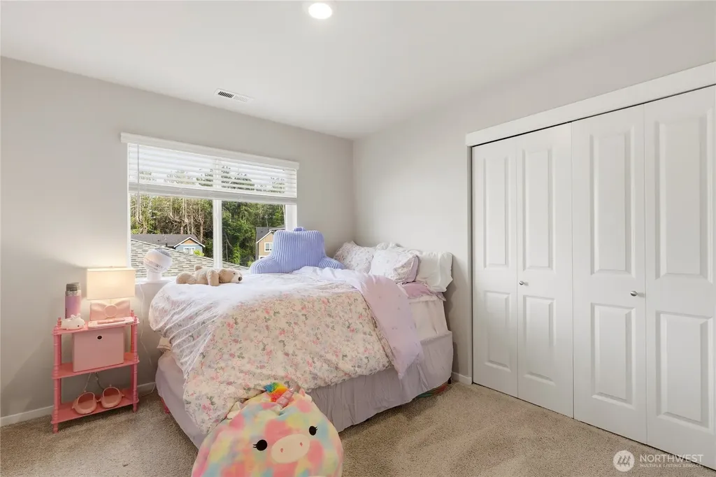 6451 Yorktown Place NE Bremerton WA 98311