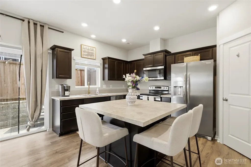 6451 Yorktown Place NE Bremerton WA 98311