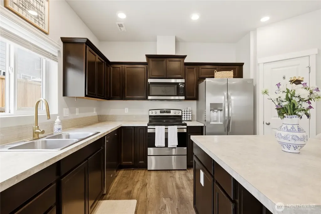 6451 Yorktown Place NE Bremerton WA 98311