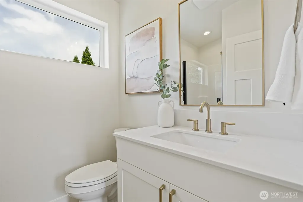4146 3rd Avenue NW Seattle WA 98107