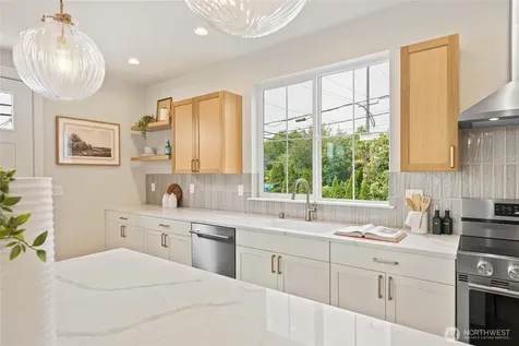 4146 3rd Avenue NW Seattle WA 98107