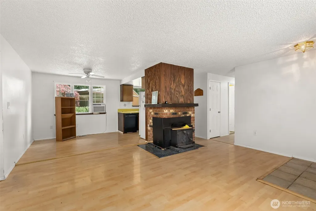 7126 80th Street NW Gig Harbor WA 98335