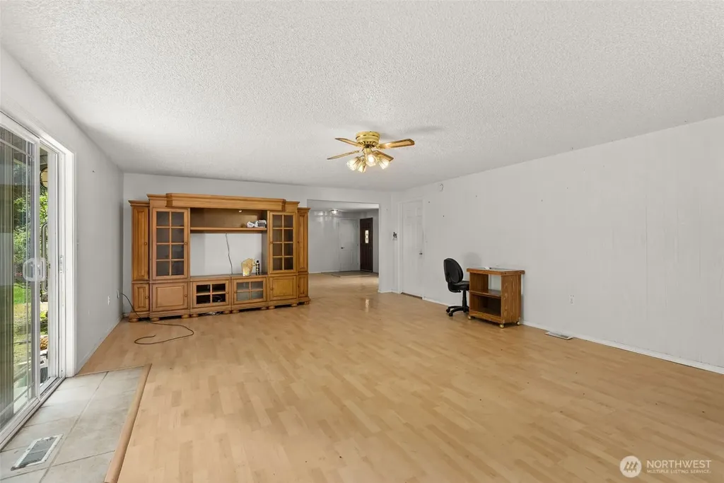 7126 80th Street NW Gig Harbor WA 98335