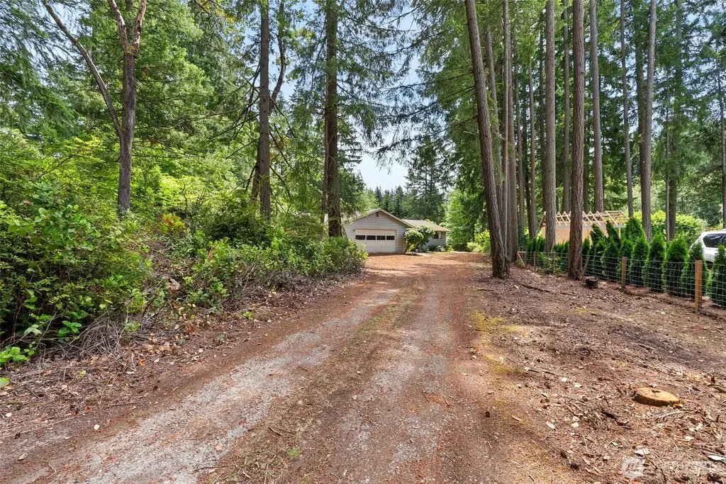 7126 80th Street NW Gig Harbor WA 98335