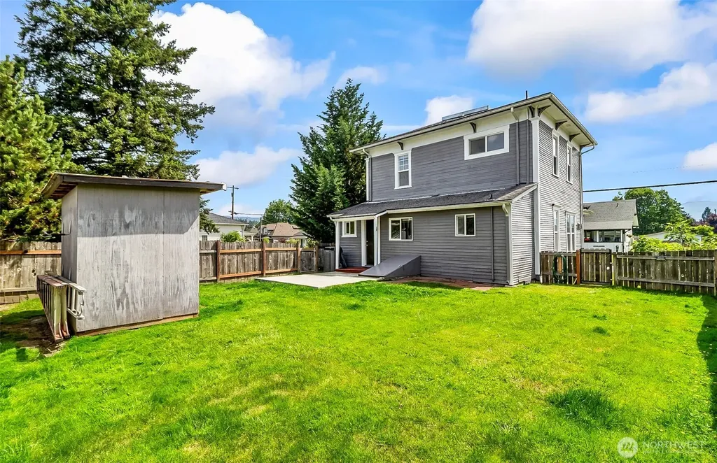 307 3rd Street Sultan WA 98294