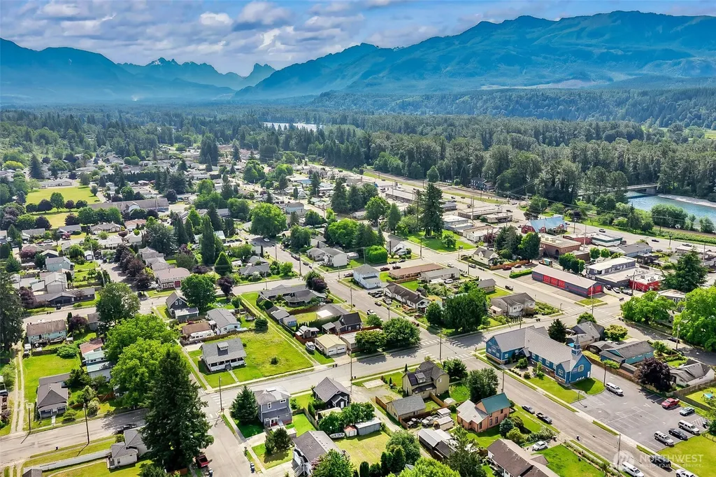307 3rd Street Sultan WA 98294