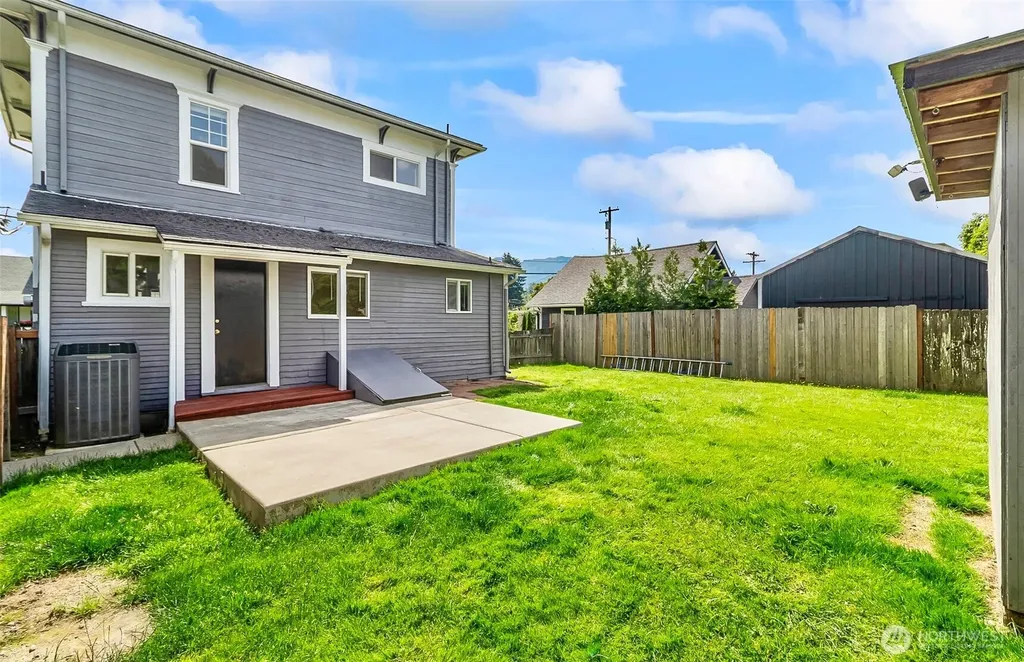 307 3rd Street Sultan WA 98294