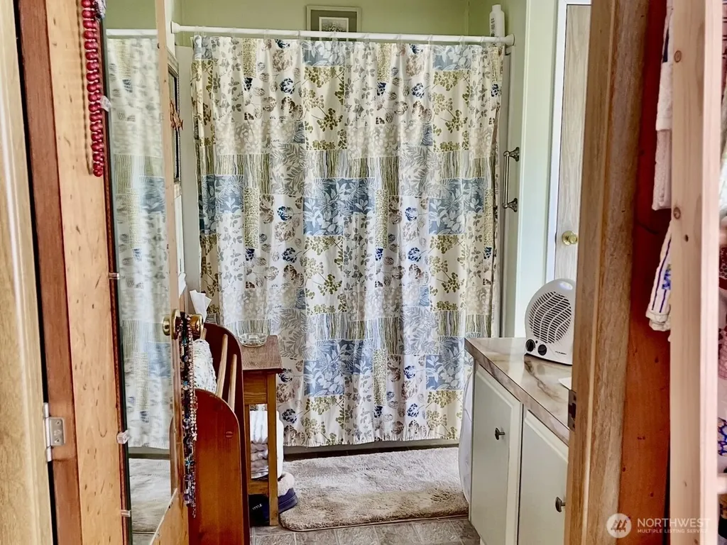 5401 Yakima Lane SE Lacey WA 98503