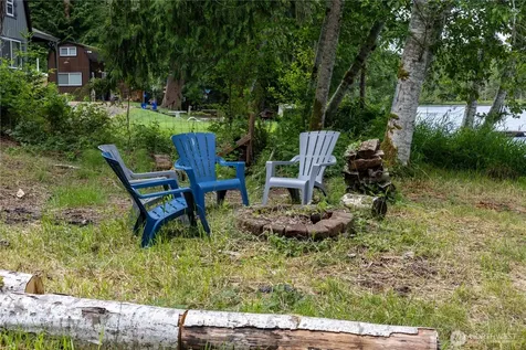 460 W Arrowhead Drive Elma WA 98541