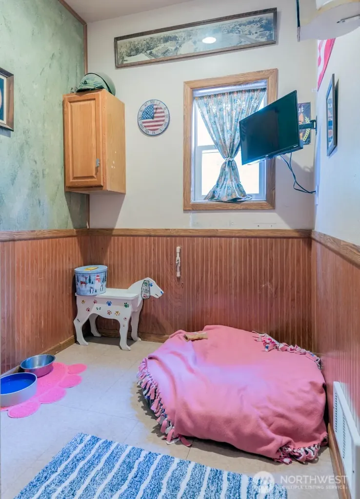 239 Robinson Road Port Angeles WA 98362