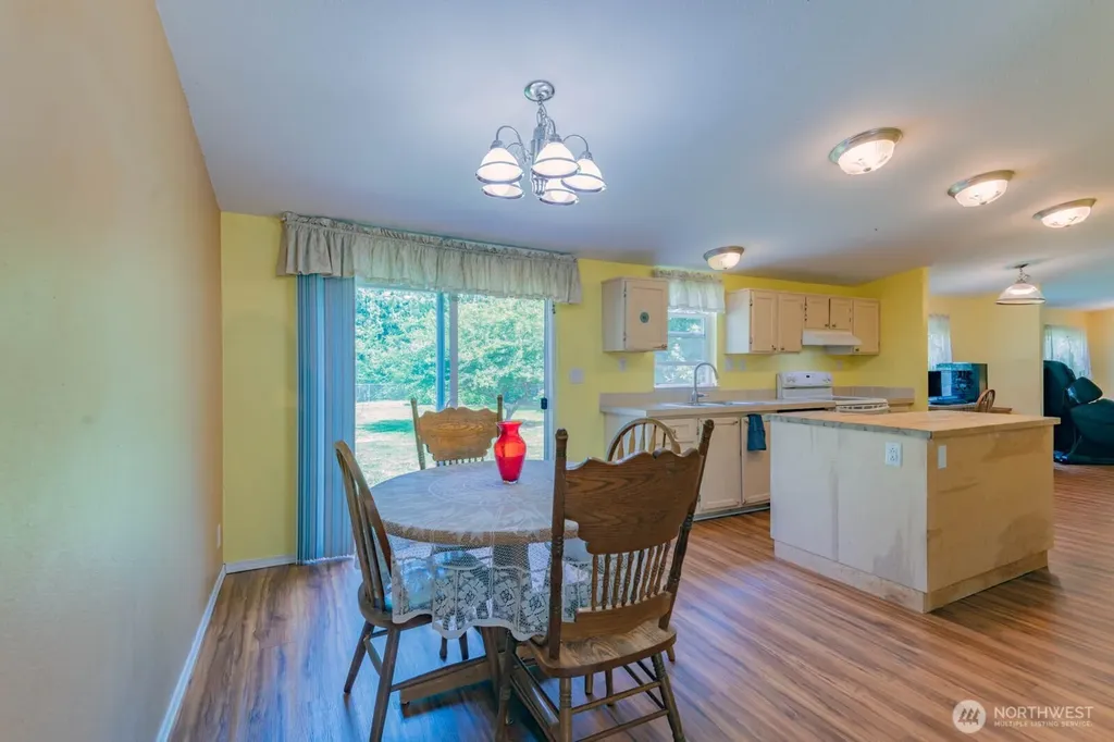 239 Robinson Road Port Angeles WA 98362