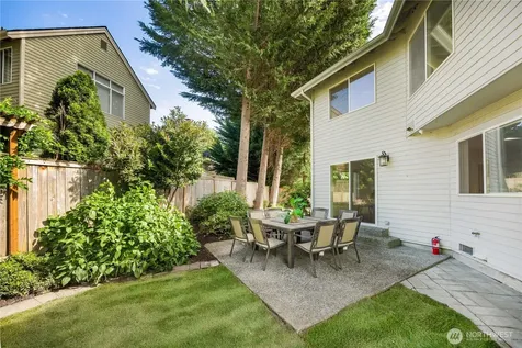 2636 232nd Place SE Sammamish WA 98075