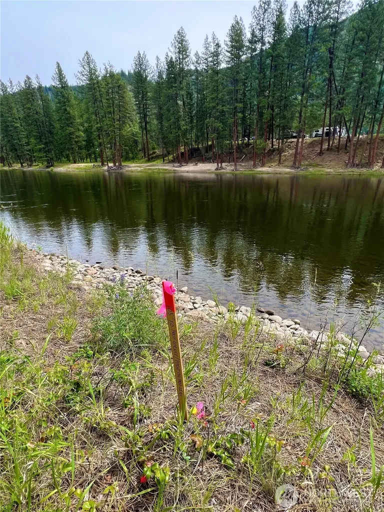 0 Siochanta Kettle Falls WA 99141