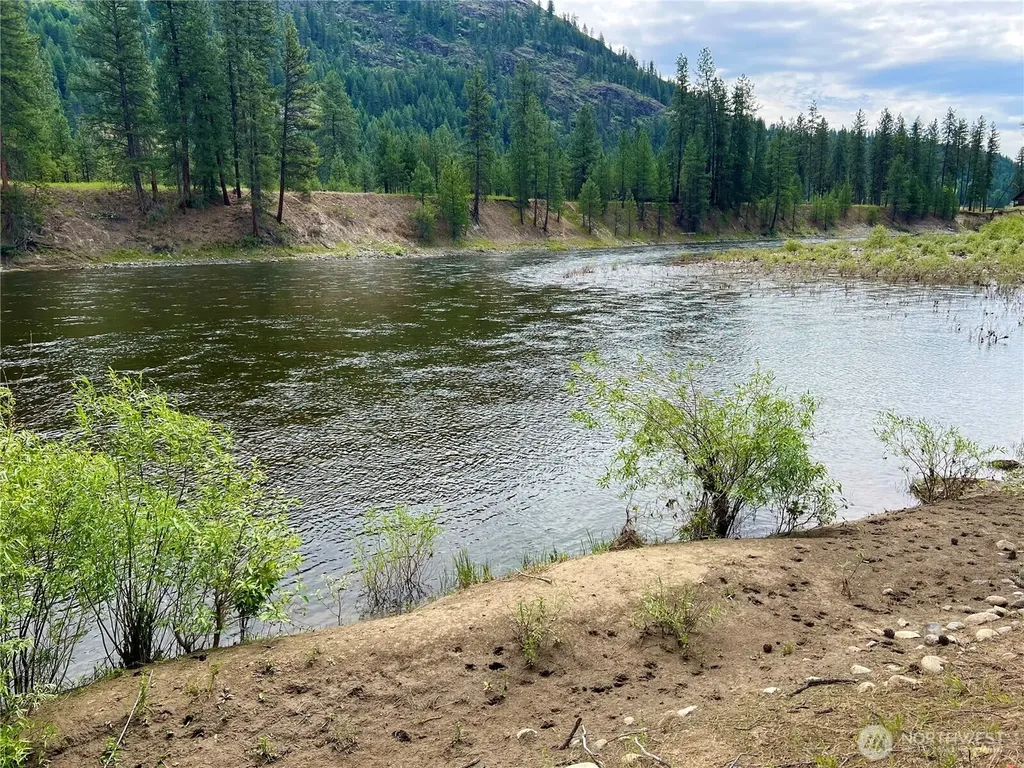 0 Siochanta Kettle Falls WA 99141