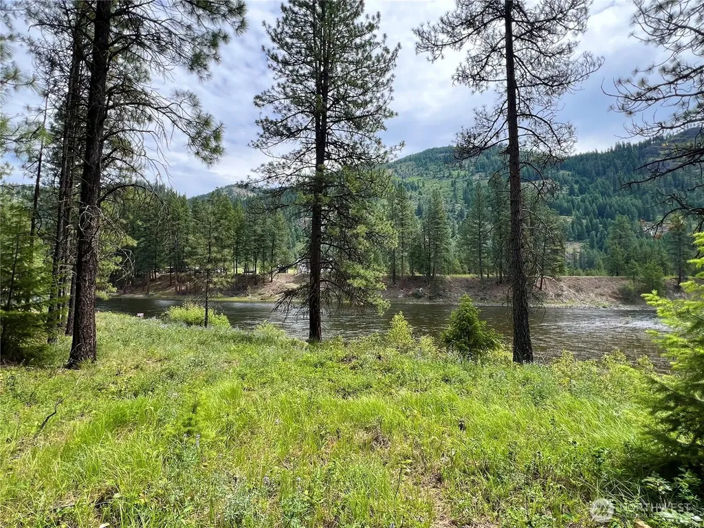 0 Siochanta Kettle Falls WA 99141