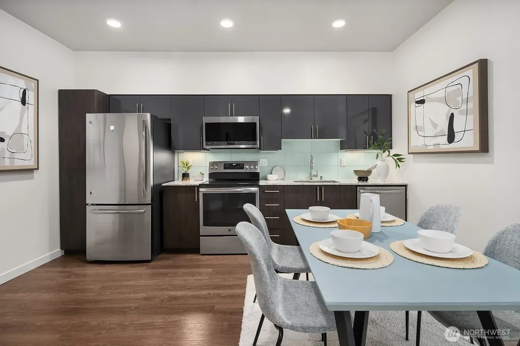 1085 103rd Avenue NE Bellevue WA 98004