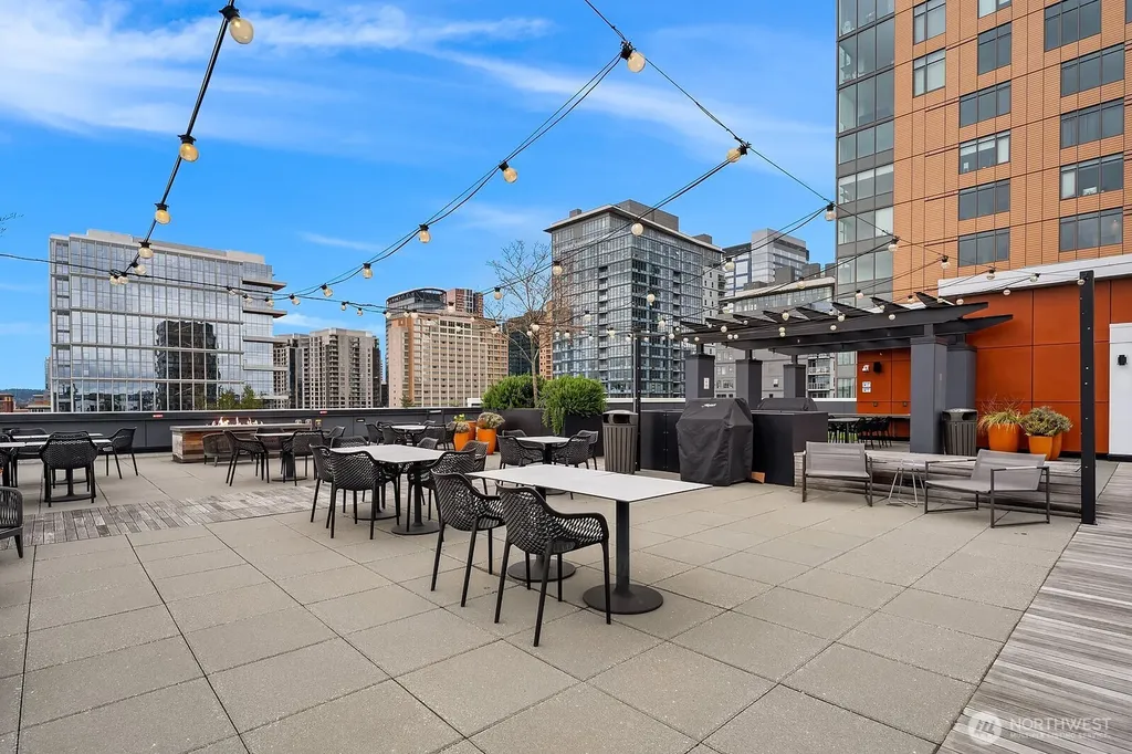 1085 103rd Avenue NE Bellevue WA 98004