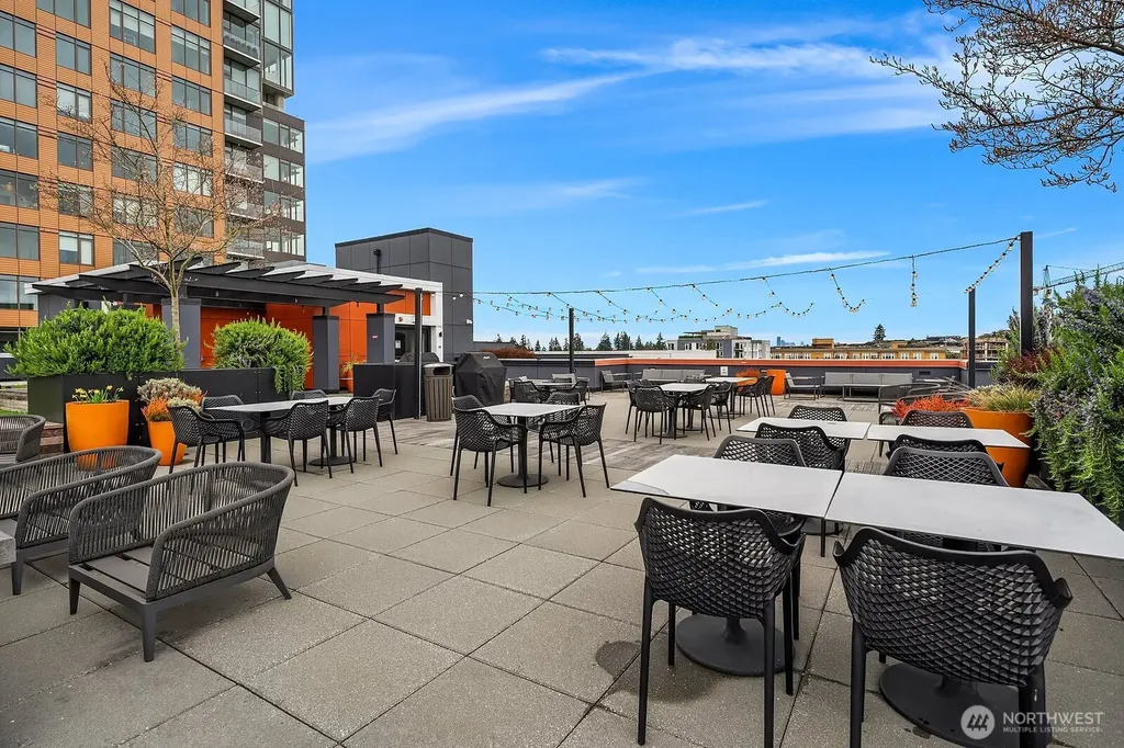 1085 103rd Avenue NE Bellevue WA 98004