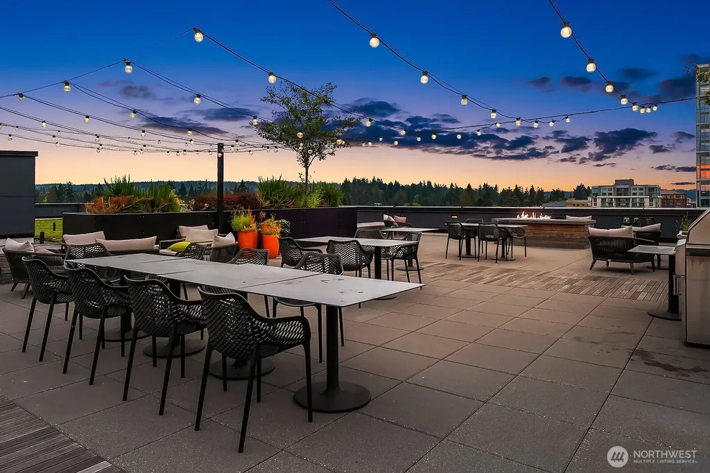 1085 103rd Avenue NE Bellevue WA 98004