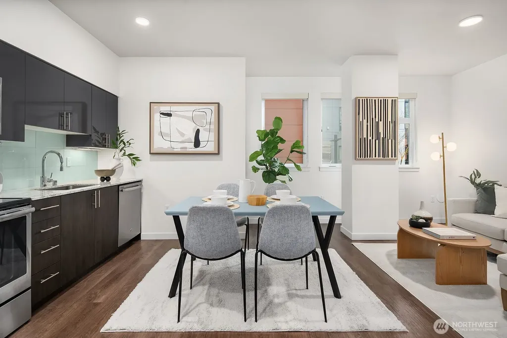 1085 103rd Avenue NE Bellevue WA 98004