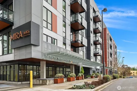 1085 103rd Avenue NE Bellevue WA 98004
