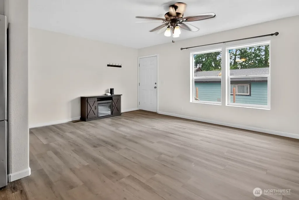 30 Sandstone Place Port Angeles WA 98362