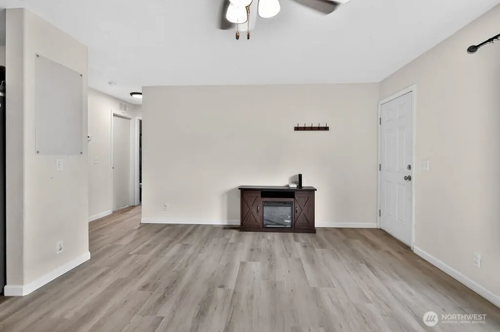 30 Sandstone Place Port Angeles WA 98362