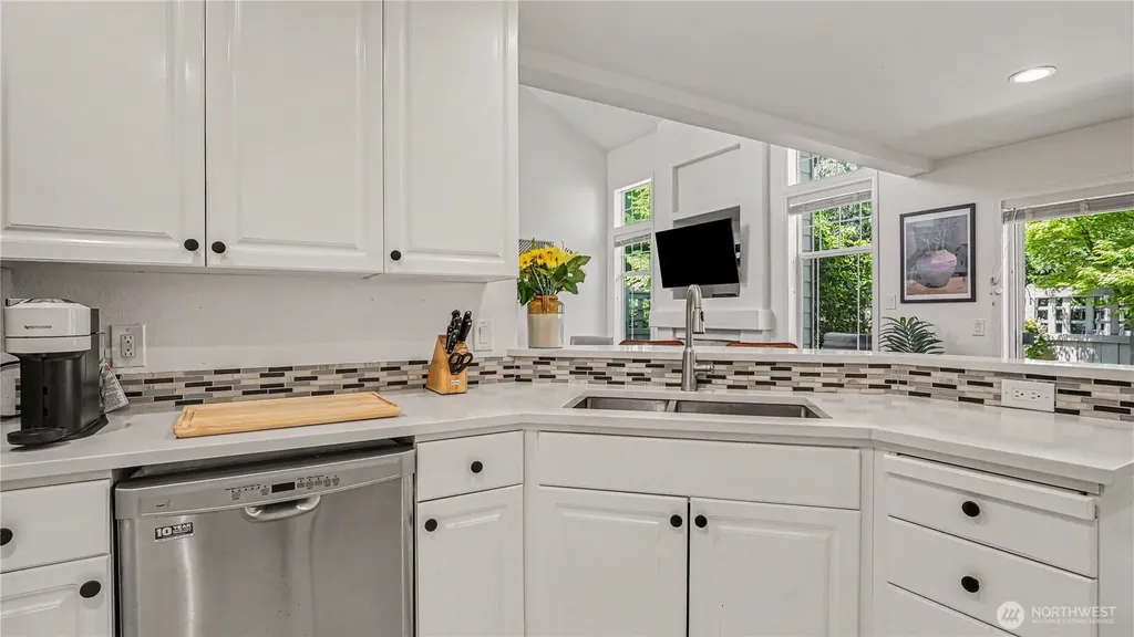 511 Elma Place NE Renton WA 98059