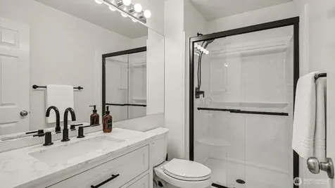 511 Elma Place NE Renton WA 98059