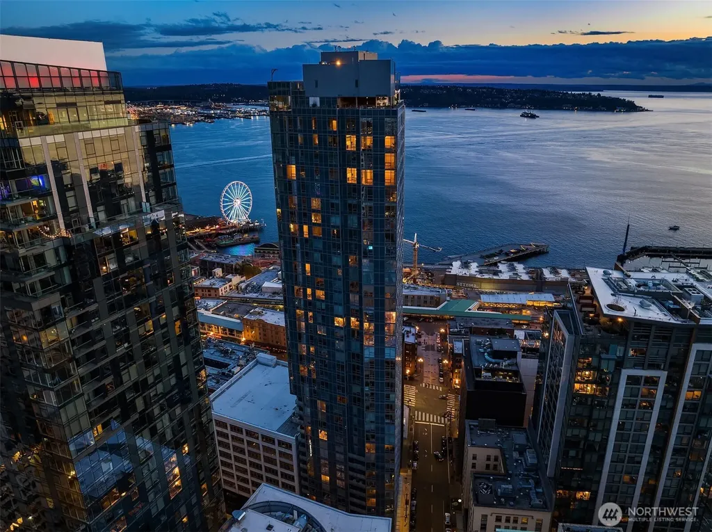 121 Stewart Street Seattle WA 98101