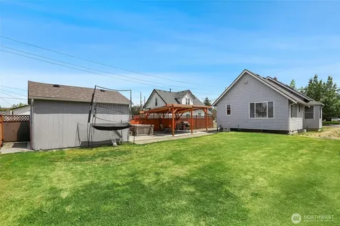710 2nd Street SW Puyallup WA 98371