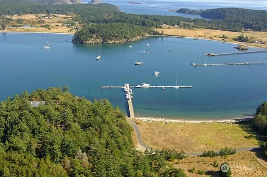 530 Barlow Bay Road Lopez Island WA 98261