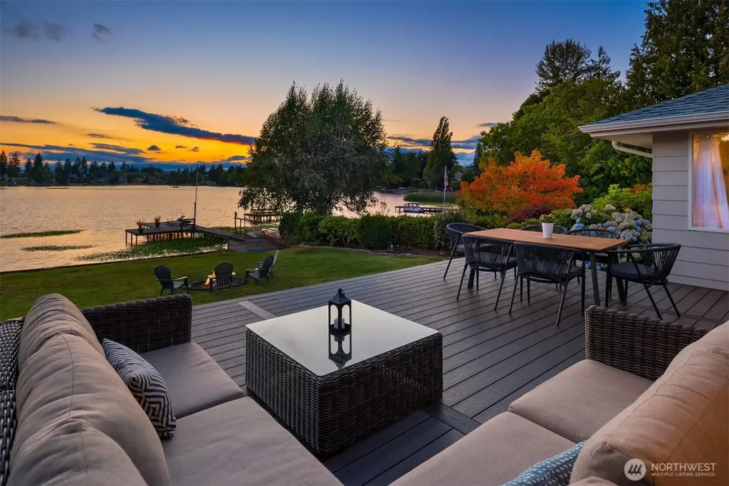 15413 11th Avenue SW Burien WA 98166