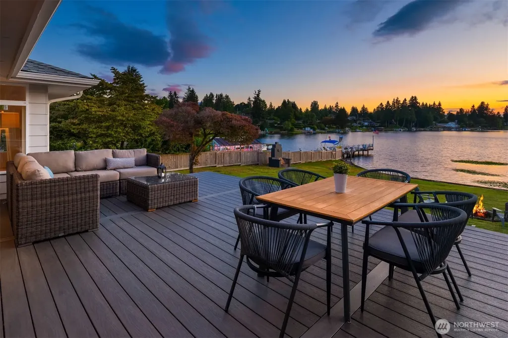15413 11th Avenue SW Burien WA 98166