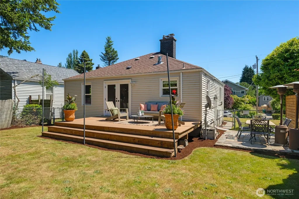 7751 Dibble Avenue NW Seattle WA 98117