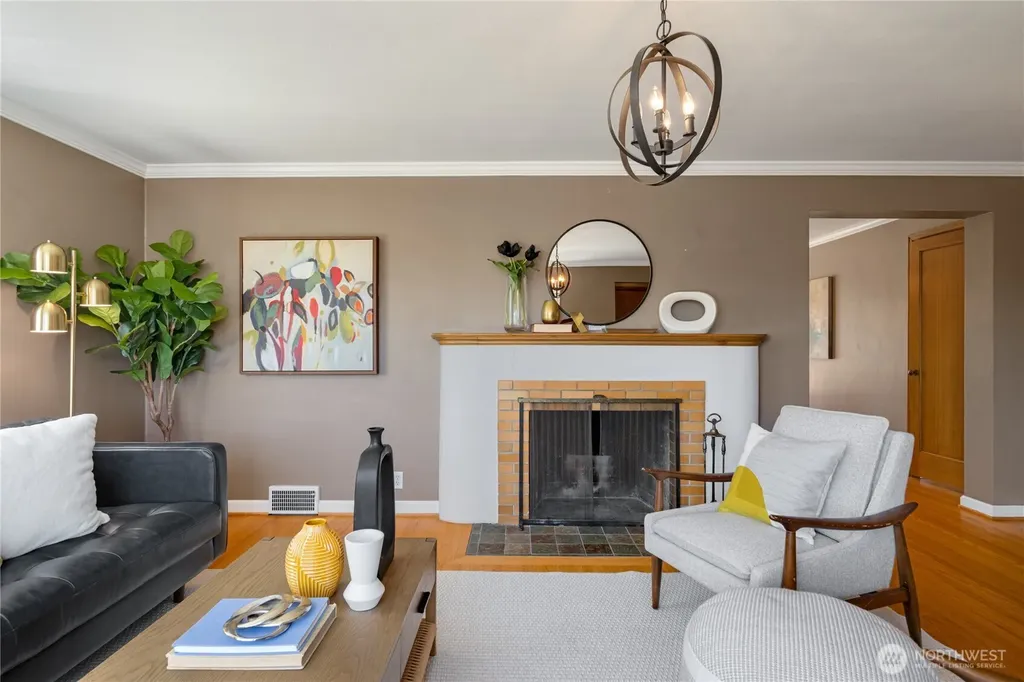7751 Dibble Avenue NW Seattle WA 98117