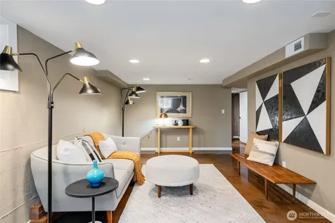 7751 Dibble Avenue NW Seattle WA 98117