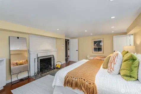 7751 Dibble Avenue NW Seattle WA 98117