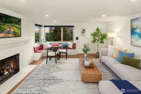 8459 40th Avenue SW Seattle WA 98136