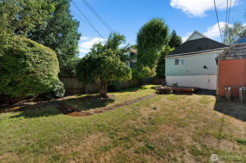 611 S Grant Avenue Tacoma WA 98405