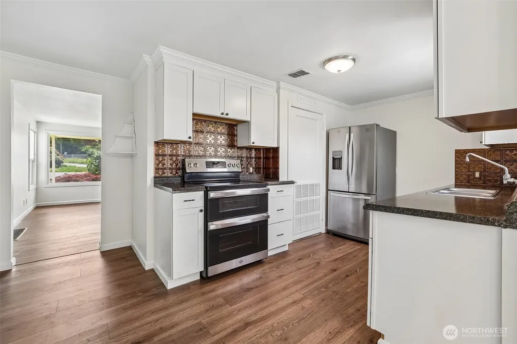 2404 S 121st Street Seattle WA 98168