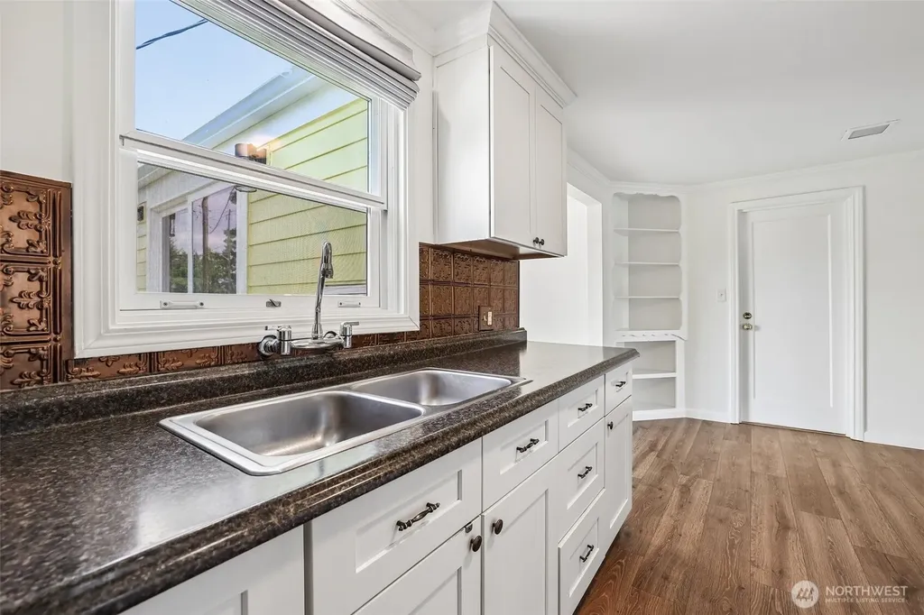 2404 S 121st Street Seattle WA 98168